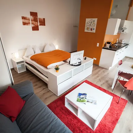 Apartahotel Studiosplus 3*